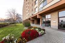 Prodej, Byt 2 + kk, 43,3 m2. Praha 8 - Kobylisy.