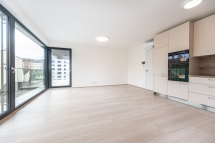 Pronájem, Byt 3 + kk, 83,90 m2. Praha 8 